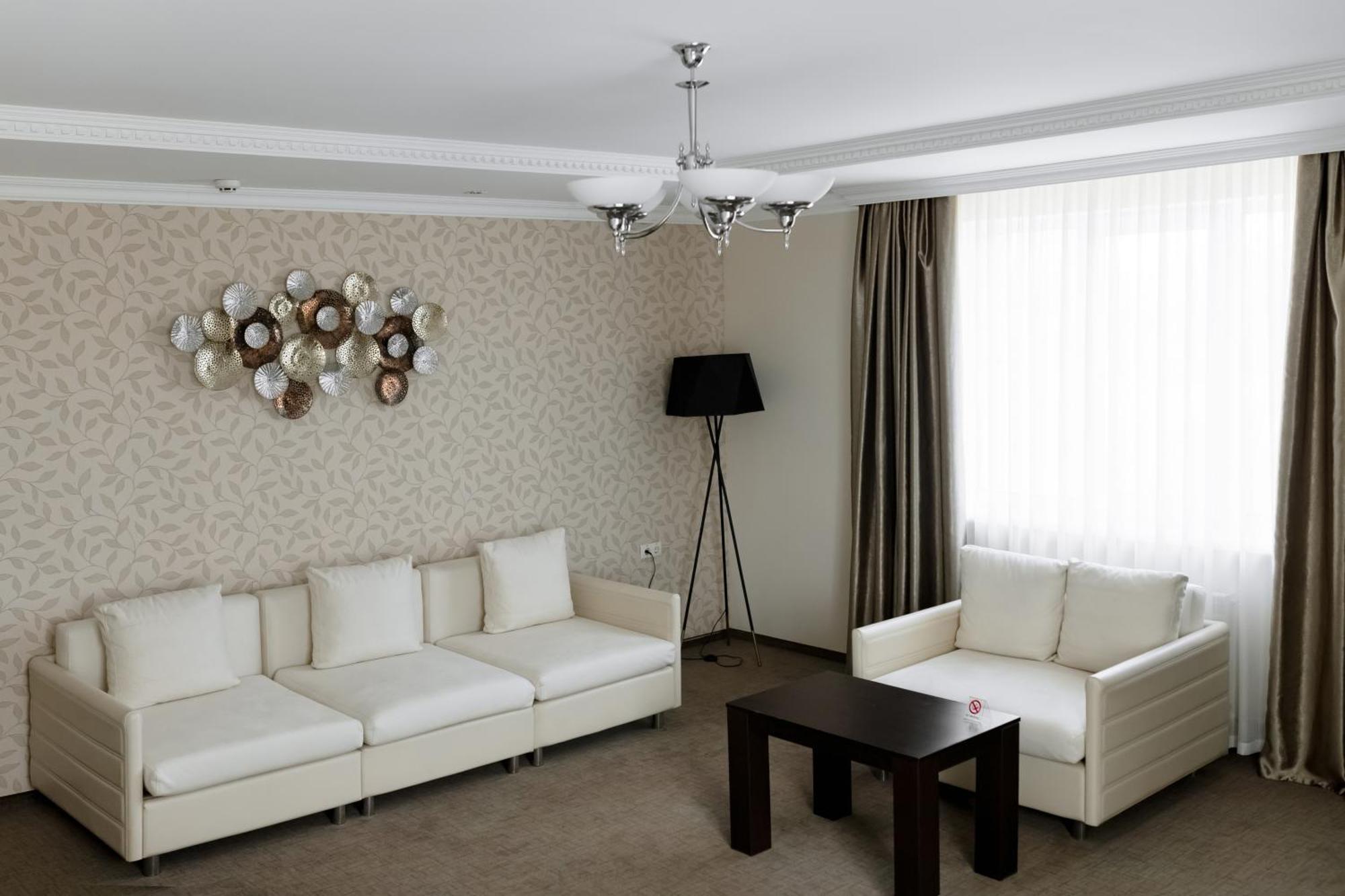 Riverside- Hotel And Mice Cherníhiv Exterior foto